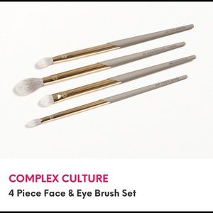 New COMPLEX CULTURE
4 Piece Face & Eye Brush Set